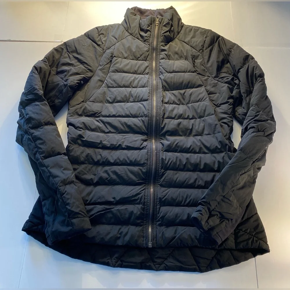 Lululemon Fluffed Up Jacket  Black EUC - Picture 8 of 12